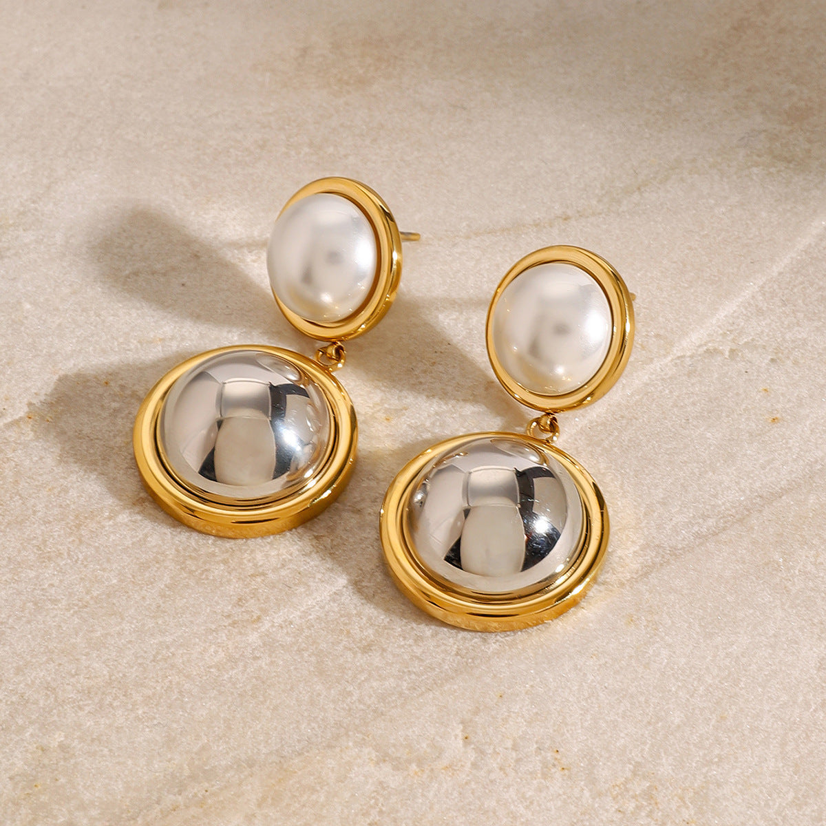 Avery Pearl Dome Earrings