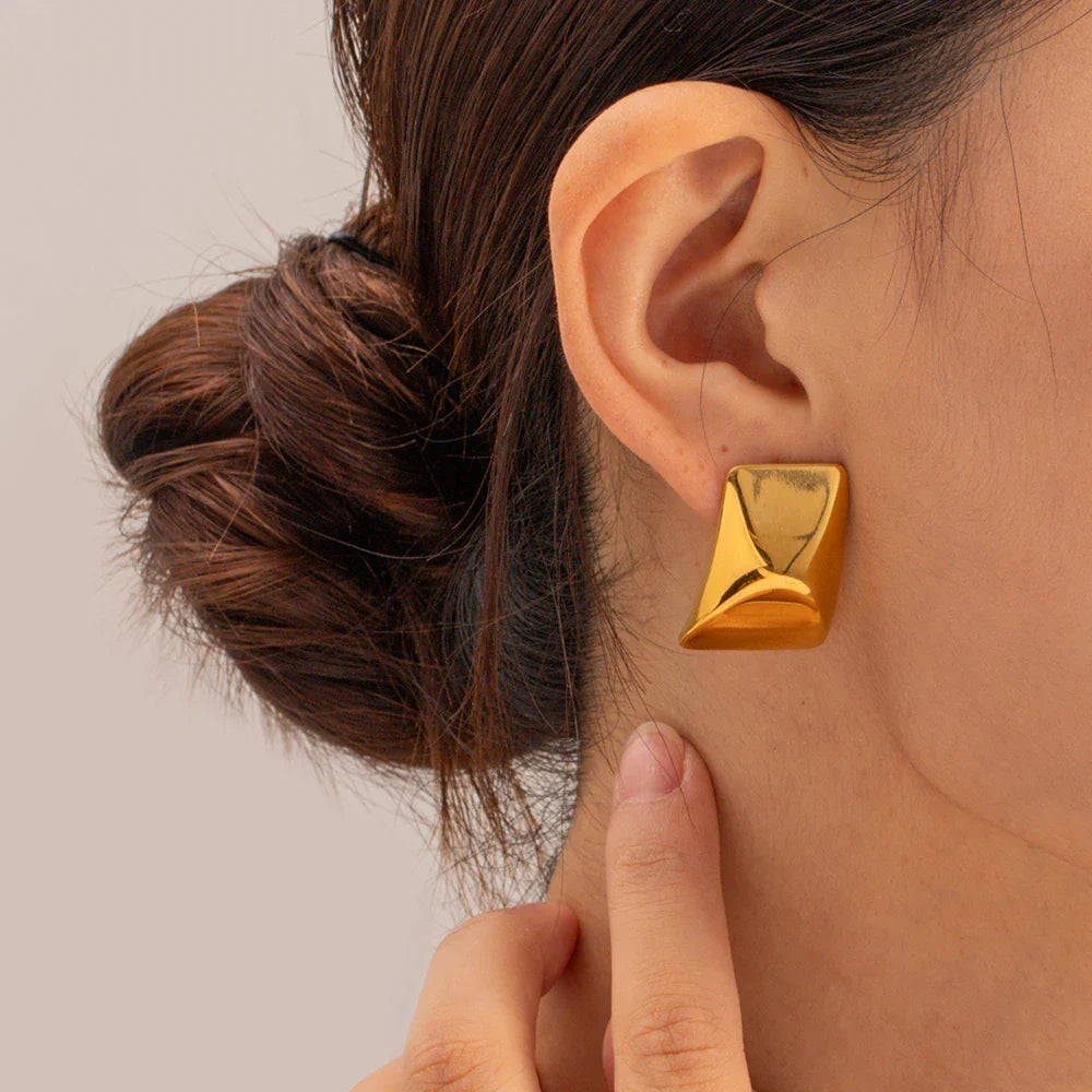 Elsie Gold Earrings