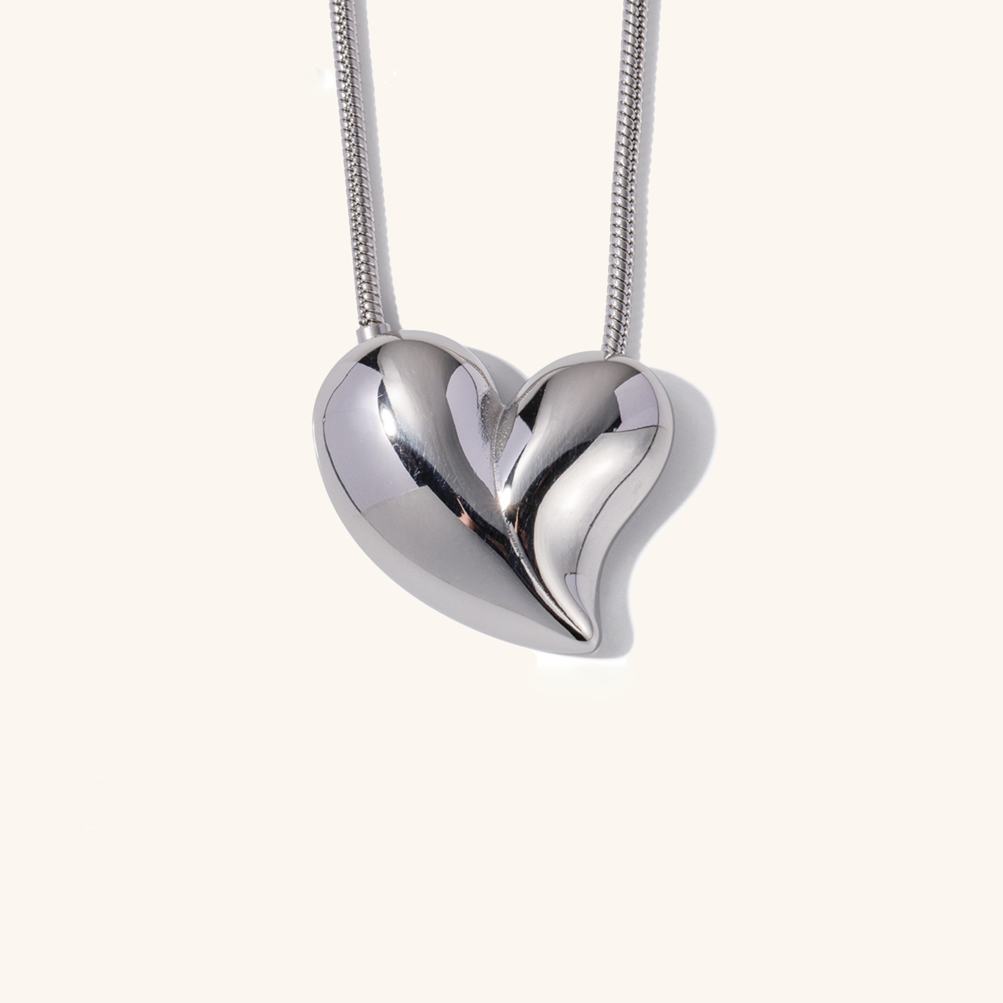 Dorothea Heart Necklace